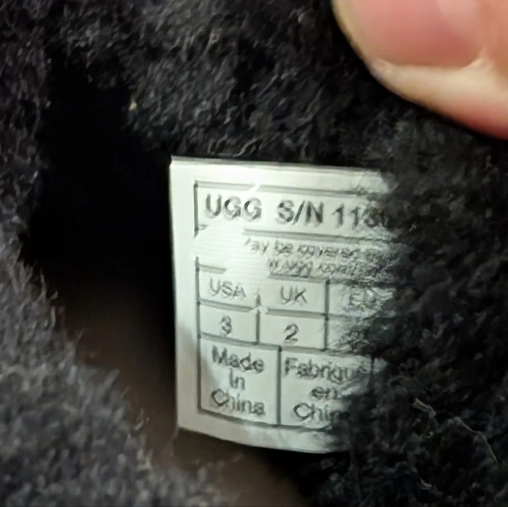 UGG Classic Ultra Mini boots